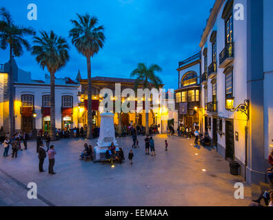 Vue de l'église Iglesia Matriz de El Salvador sur la Plaza de España, Santa Cruz de La Palma, Îles Canaries, Espagne Banque D'Images