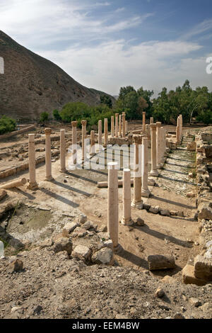 Basilique byzantine, d'anciennes ruines de Pella, Tabaqat Fahl, également Jirm Wadi el Moz, vallée du Jourdain, près de Irbid, Jordanie Banque D'Images