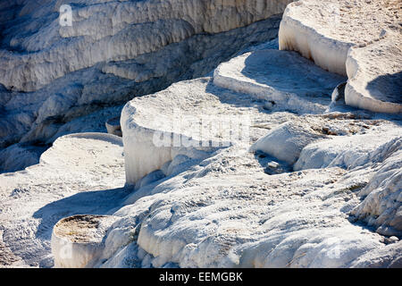 Terrasses en travertin de Pamukkale. Province de Denizli, Turquie. Banque D'Images
