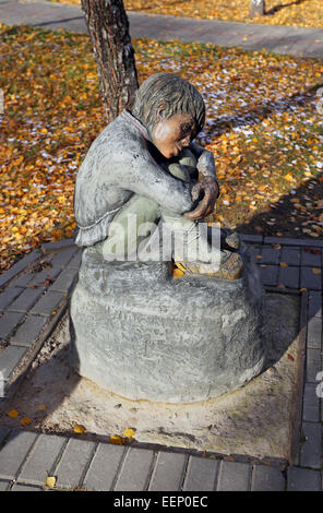 Héros de contes populaires russes dans le parc pour enfants Banque D'Images