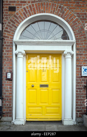 Porte avant pour colorés accueil à Merrion Square, Dublin, Irlande, Irlande Banque D'Images