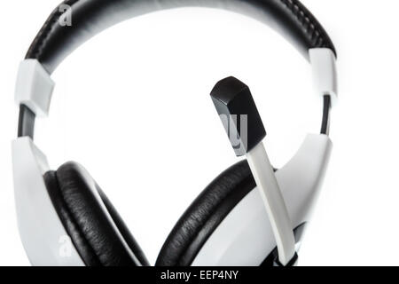 Noir et blanc ou d'un ordinateur pc avec l'accent sur le côté microphone voir isolé sur blanc. La Voip et de l'agence ou l'entreprise inter Banque D'Images