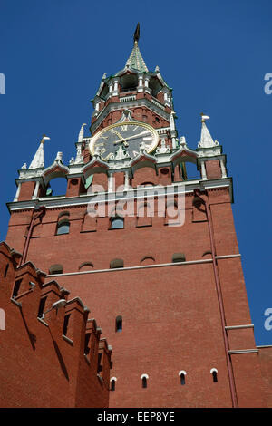 Spasskaya Bashnya, Sauveur Tour du Kremlin, Place Rouge, Moscou, Russie Banque D'Images