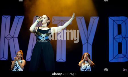 BENICASSIM, ESPAGNE - 19 juillet : Katy B (chanteur et auteur-compositeur anglais) concert au Festival. Banque D'Images