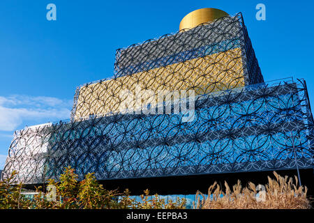 Bibliothèque de Birmingham par l'architecte Francine Houben Centenary Square large Street Birmingham West Midlands UK Banque D'Images