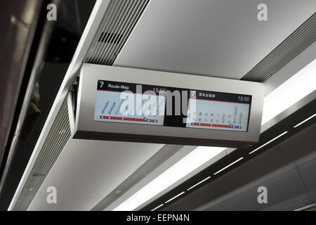 La carte et l'affichage du poste sur le NEX train depuis le Japon est l'aéroport international de Narita (NRT) et le centre-ville de Tokyo. Banque D'Images