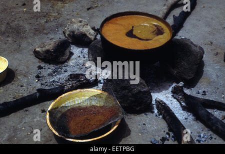 La cuisson à Makeni, Sierra Leone vers 1993 Banque D'Images