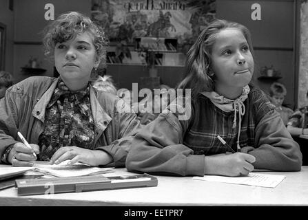 Les enfants dans l'école numéro 235 dans Admiraltiskii Zone rayonne St Petersburg, Russie Banque D'Images