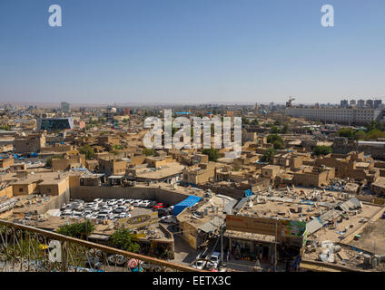 En regardant vers la vieille ville La Citadelle d'Erbil, Irak, Kurdistan, Banque D'Images