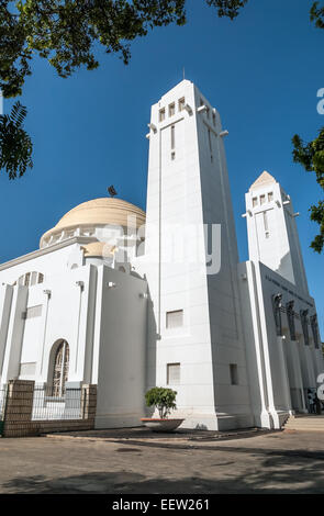Cathédrale de Dakar, également connu sous le nom de cathédrale du Souvenir Africain, le Sénégal Banque D'Images