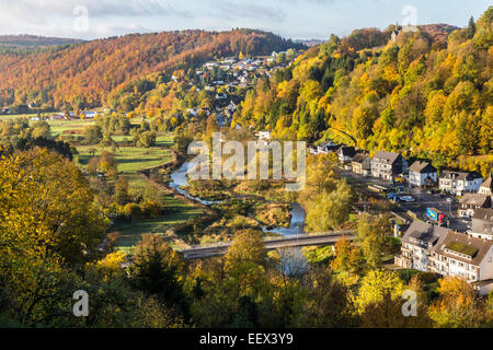 Arnsberg, une ville dans la région du Sauerland, Allemagne, rivière Ruhr Banque D'Images