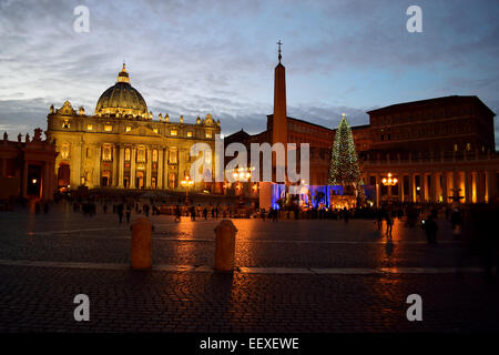 St Peters Square at night Banque D'Images