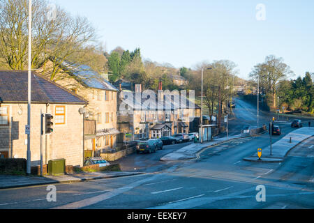 Holcombe Brook un village dans le Lancashire et le pub local, le lièvre et les chiens sur bolton Road West, Angleterre, Royaume-Uni, 2014 Banque D'Images