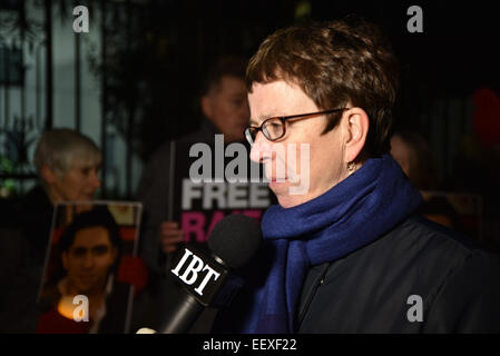 Londres, Royaume-Uni. 22 janvier, 2015. Amnesty International UK 'Kate Allen' demande de la liberté de l'extérieur de la Raif Badawi Arabie Ambassade de France à Londres. Credit : Voir Li/Alamy Live News Banque D'Images