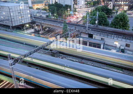 Train Shinkansen accélération Banque D'Images