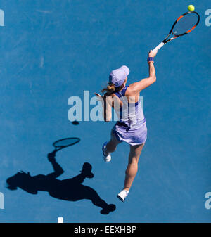 Melbourne, Australie. 23 Jan, 2015. 3e : Simona de semences (ROU) en action dans un 3ème match contre Bethanie Mattek-Sands (USA) au jour 5 de l'Australian Open 2015 Tournoi de tennis du grand chelem à Melbourne Park, Melbourne, Australie. Bas Sydney/Cal Sport Media. Remporté 6-4 7-5 : Credit : csm/Alamy Live News Banque D'Images