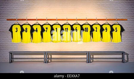 Ligne de maillots de football jaune Banque D'Images