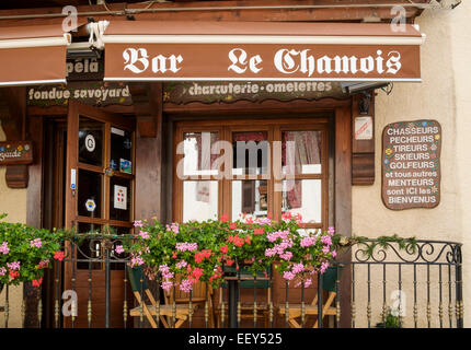 Bar restaurant français à Megève, Haute-Savoie, France, Europe Banque D'Images