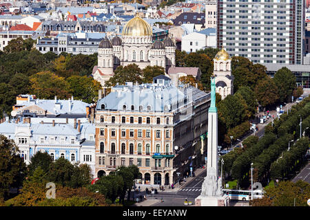 La Lettonie, Riga, la cathédrale de la Nativité et du monument de la Liberté Banque D'Images