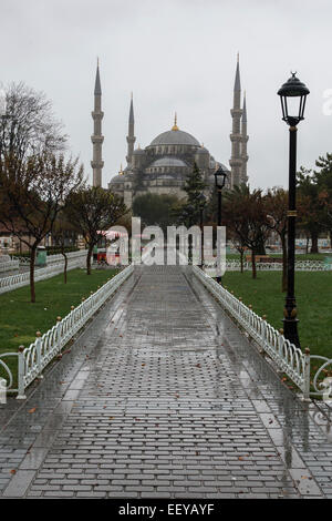 Vue de la Mosquée Bleue à Istanbul. Banque D'Images