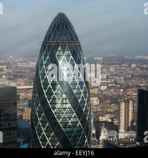 Londres, Royaume-Uni, le 2 janvier 2015 : Vue aérienne de Londres, dans le bâtiment sur talkie walkie 20 Fenchurch Street . Banque D'Images