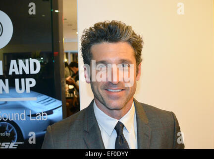 L'acteur américain Patrick Dempsey sourit dans un bar à New York (États-Unis), le 16 septembre 2014. La star de la série TV "Grey's Anatomy" séparé de sa femme. PHOTO : CHRIS MELZER/DPA - AUCUN FIL SERVICE - Banque D'Images