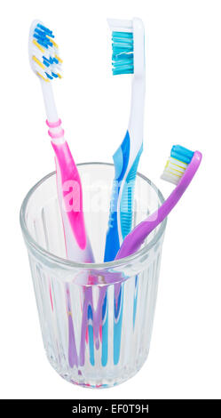 Trois brosses à dents en verre - famille ensemble de brosses à dents isolé sur fond blanc Banque D'Images