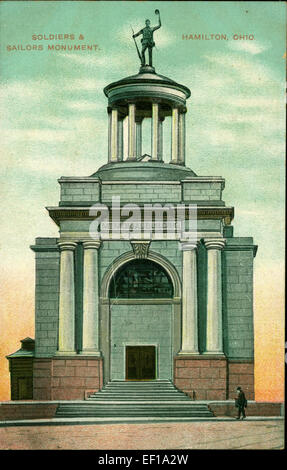 Le Soldiers & Sailors Monument rend hommage au personnel militaire, commémorant leur service et leur sacrifice. Ce monument historique sert de hommage à ceux qui ont servi dans l'armée. Banque D'Images