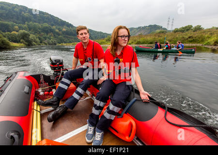 Bateau de patrouille sur la rivière rivière Ruhr, par des bénévoles, la vie allemande DLRG association sauvegarde des nageurs-sauveteurs,,, Banque D'Images