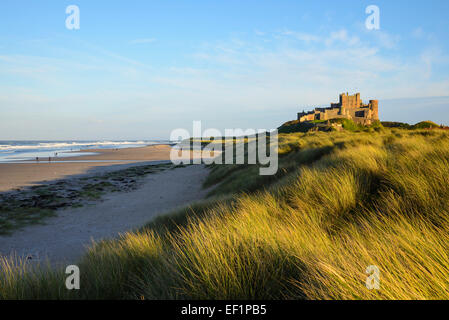 Château de Bamburgh, Northumberland, Angleterre Banque D'Images