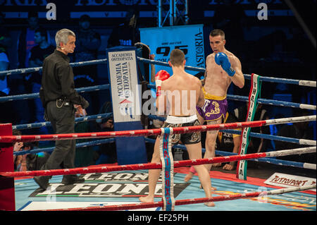 Torino, Italie. 24 janvier, 2015. Thai Box Mania - Muay Thai complet -Christian Lucia Italie contre Lorenzo Piras en Italie. Credit : Realy Easy Star/Alamy Live News Banque D'Images