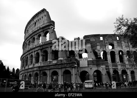 Image en noir et blanc du Colisée, Rome, Italie Banque D'Images