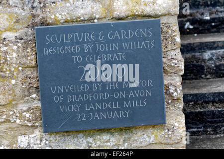 Festival de sculpture et Gardens Plaque murale, Bradford on Avon, Wiltshire, Royaume-Uni. Banque D'Images