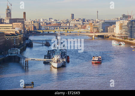 Le long de la Tamise à l'ouest, Londres, Angleterre, Europe. Banque D'Images