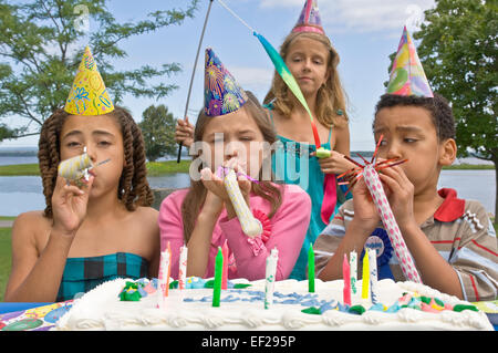 Groupe d'enfants at Birthday party Banque D'Images