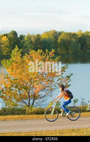 Circonscription cycliste sur piste cyclable Banque D'Images