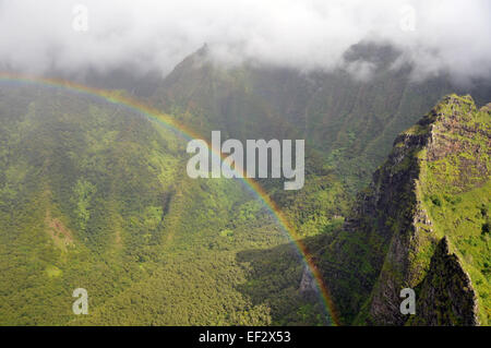 Vue aérienne de l'arc en ciel et la Napali coast, Kauai Banque D'Images