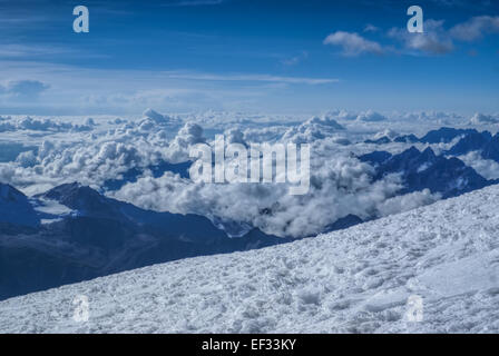 Magnifique vue depuis près du haut de la montagne Huayna Potosi en Bolivie Banque D'Images