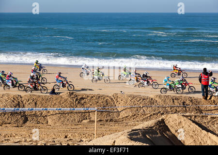 L'Hossegor 'ronde des sables" (France). Cette moto de course événement allie vitesse, l'endurance et technique d'événements. Banque D'Images