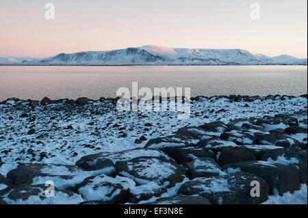 Le mont Esja, Reykjavik, Islande. Banque D'Images