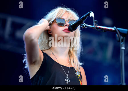 BENICASSIM, ESPAGNE - 20 juillet : Nina Nesbitt (singer) effectue au Festival le 20 juillet 2014 à Benicassim, Espagne. Banque D'Images