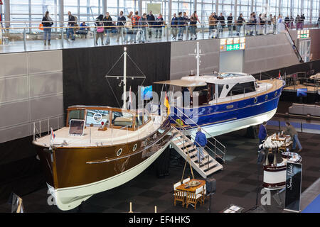 2015 - le bateau Duesseldorf mondes plus grand yachting et sports d'eau exposition Banque D'Images
