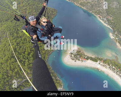 Parapente Parapente Turquie Oludeniz Banque D'Images