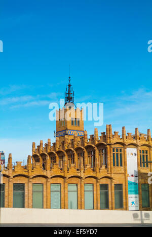 Art CaixaForum Museum, installé dans l'ancienne usine, quartier Montjuic, Barcelone, Espagne Banque D'Images