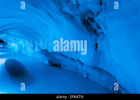La grotte du glacier en Mt. Région Titlis. Banque D'Images