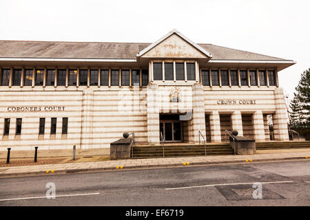 Ville de Doncaster coroners crown court house building/signer South Yorkshire UK Angleterre Banque D'Images