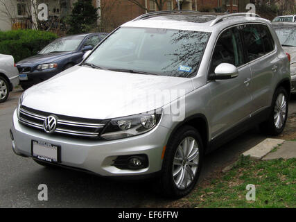 2012 Volkswagen Tiguan 0316 2012 2 Banque D'Images