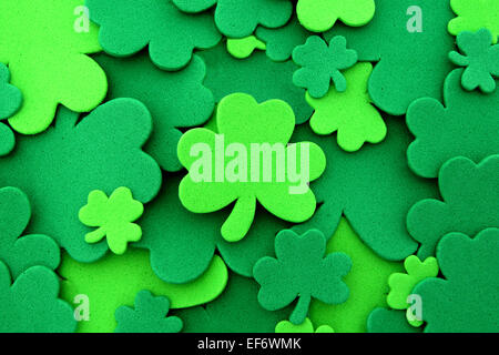 St Patrick's Day shamrock confetti background Banque D'Images