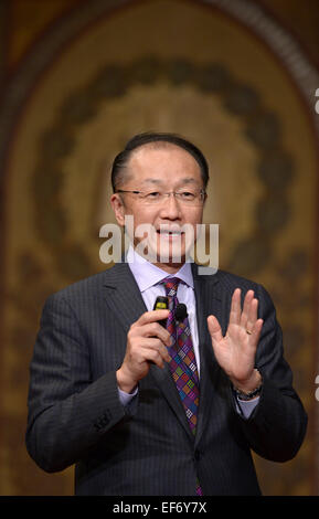 Washington, DC, USA. 27 Jan, 2015. Le Président de la Banque mondiale, Jim Yong Kim parle à l'Université de Georgetown à Washington, DC, la capitale des États-Unis, Janvier 27, 2015. Credit : Yin Bogu/Xinhua/Alamy Live News Banque D'Images