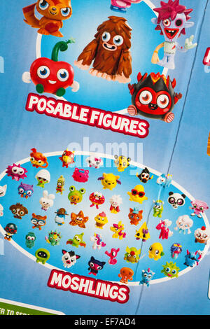 Détail de figures posables et moshlings sur dos de Moshi Monsters moshling mega puzzle fort Banque D'Images